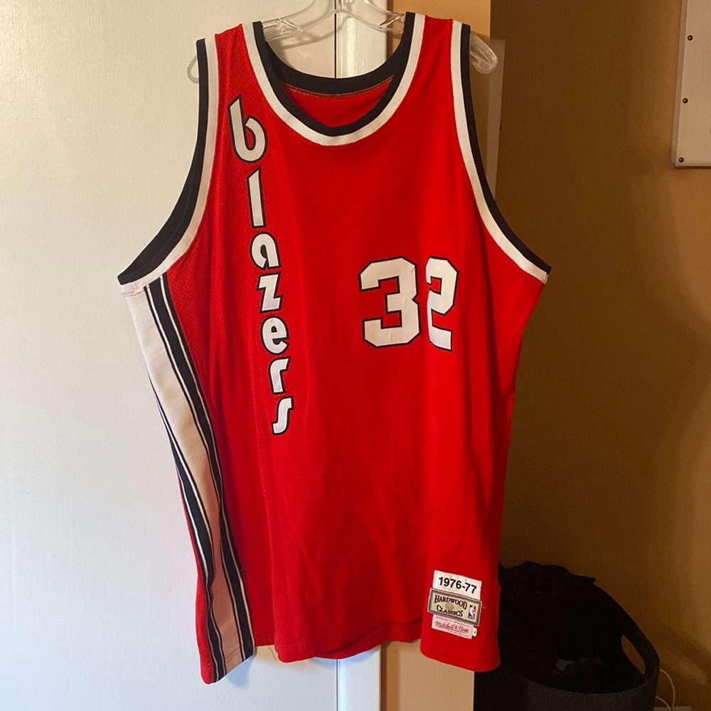 Authentic Mitchell & Ness Jersey